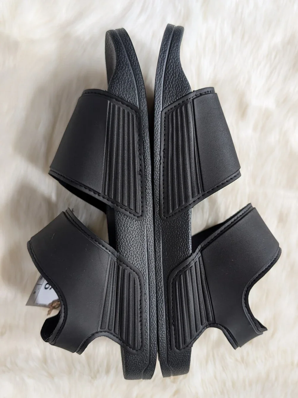 adidas Adilette Sandals Kids Black Adjustable Strap US Size 6